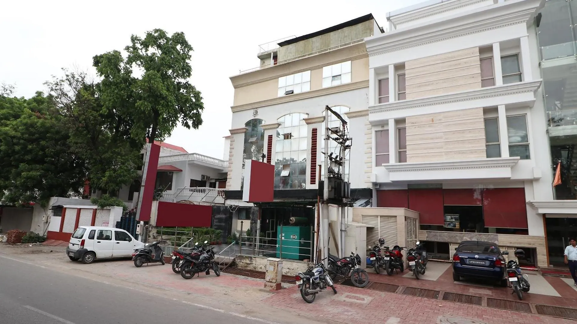 Oyo 16147 Hotel Jyoti Continental Agra Agra